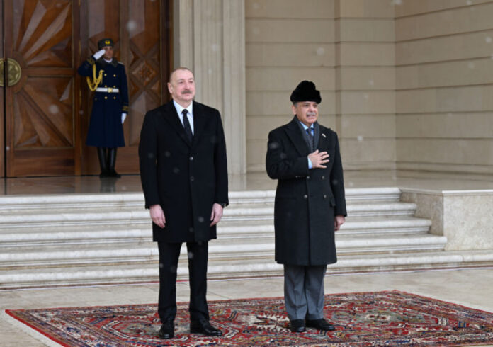 Azərbaycan Respublikasına dövlət səfərinə gələn Pakistan İslam Respublikasının Baş naziri Məhəmməd Şahbaz Şərifin fevralın 24-də rəsmi qarşılanma mərasimi olub